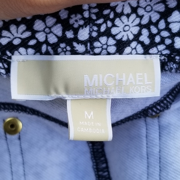 MICHAEL Michael Kors black and white floral stretchy pull on ankle pants medium - Picture 4 of 5